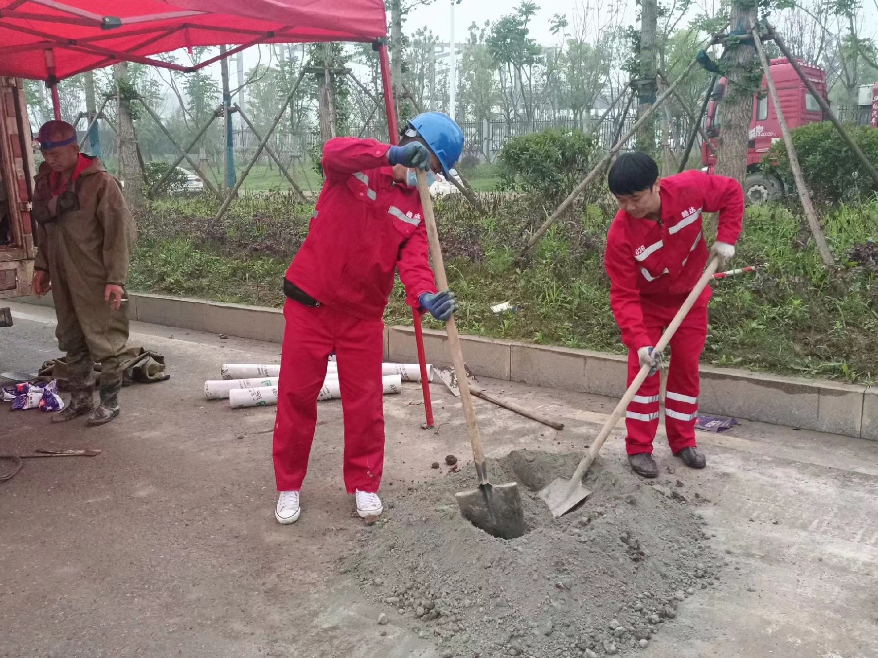 德令哈管道疏通哪家好】及时进行市政管道清淤